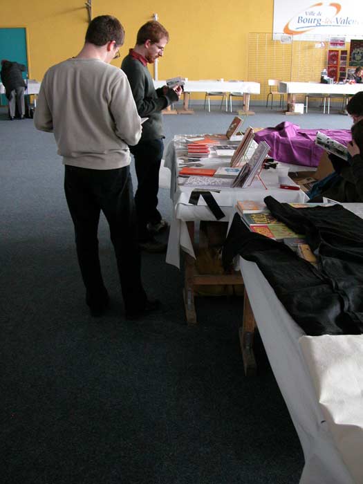 038