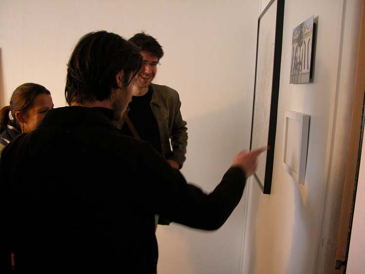 Au fond du couloir, galerie domestique